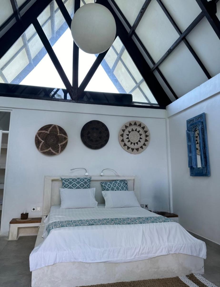 Atties Villa Gili Air Exterior photo